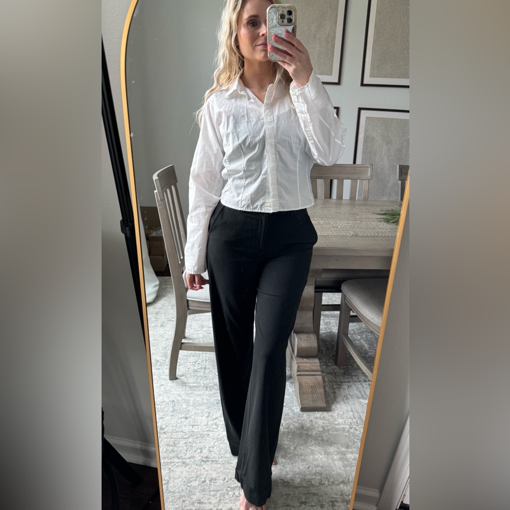 LOFT White Button-Up Crop Blouse Shirt - Picture 5 of 11